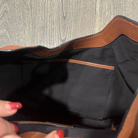 J.Jill Leather Hobo Satchel Black Lining Fold Over Clasp Faux Leather NWT - Picture 4 of 11